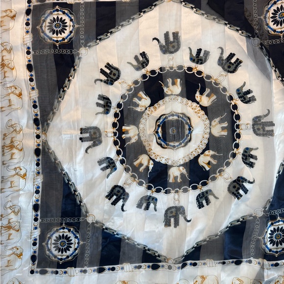 Colorful Patterned Scarves Collection - Picture 6 of 11